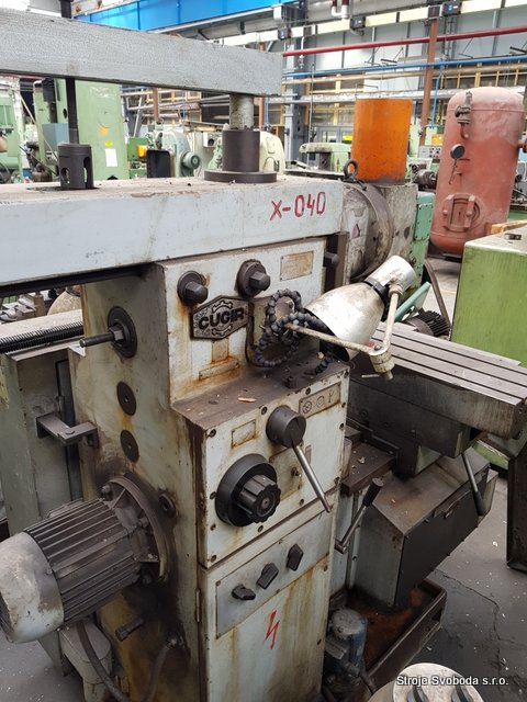 Frézka konzolová FU 25 (2941 vymenit-Frezka konzolova FU 25 (7). Frézka konzolová FU 25 (7).jpg)